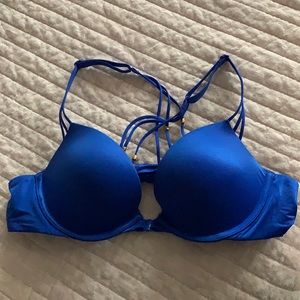 36A very sexy push up